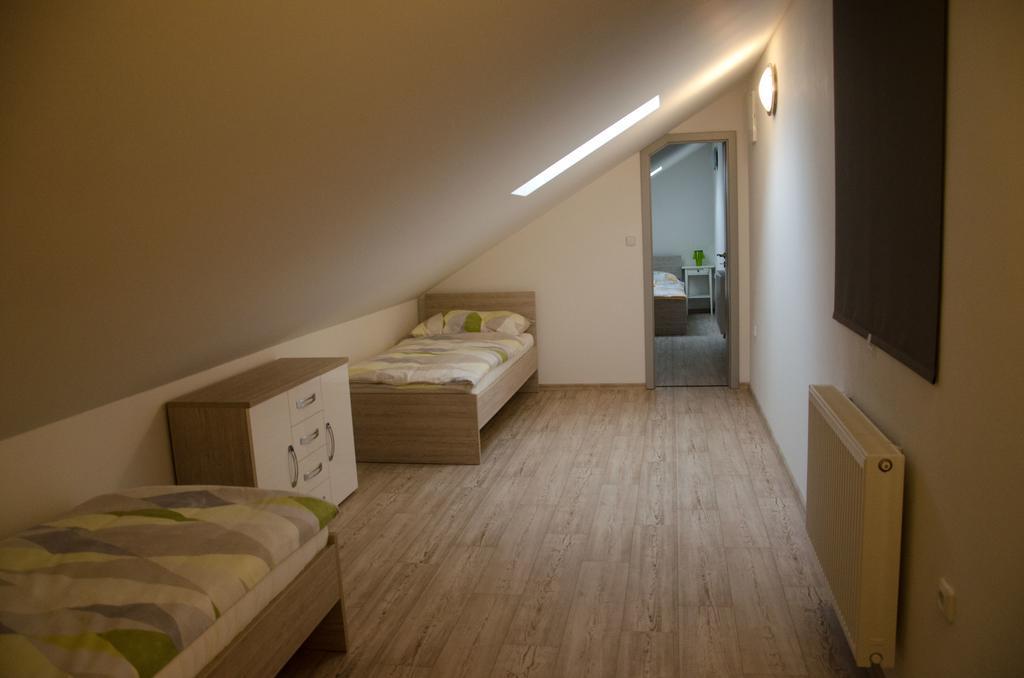 Apartment Lidicka Slavkov, 4 Person Slavkov u Brna Exteriör bild